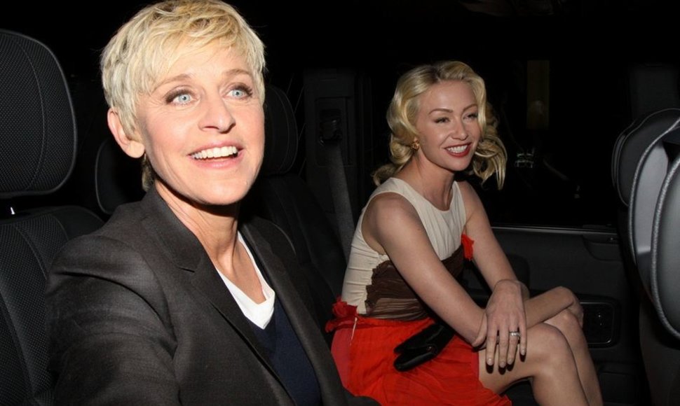 Komikė Ellen Degeneres ir aktorė Portia de Rossi - 3 metai ir 0 vaikų