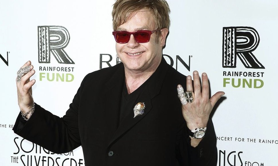 17 vieta – dainininkas Eltonas Johnas