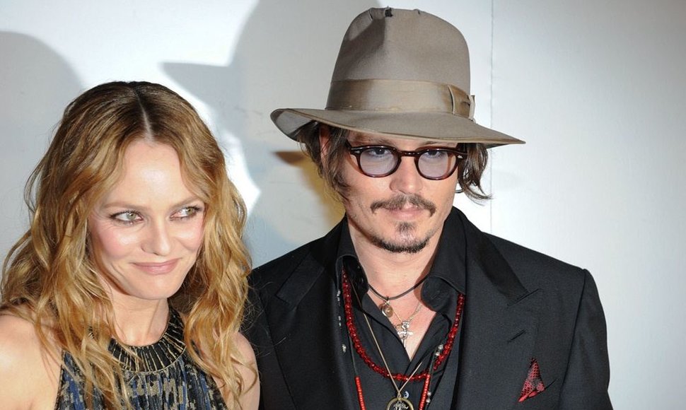 Johnny Deppas ir Vanessa Paradis (2010 m.)