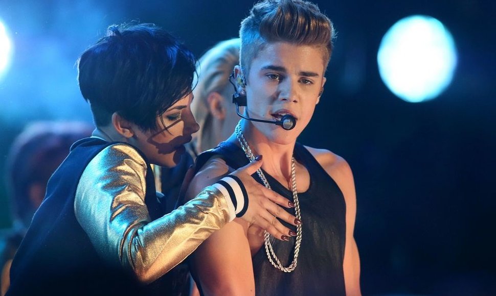 10-11 vieta – kanadiečių dainininkas Justinas Bieberis – 55 mln. JAV dolerių