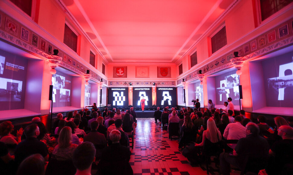 Nacionalinių architektūros apdovanojimų ceremonija Kauno centriniame pa&scaron;te