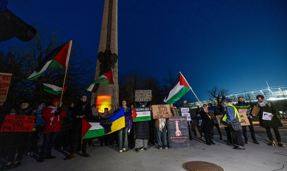 &bdquo;Poppies Palestine Action&ldquo; prie Dariaus ir Girėno stadiono