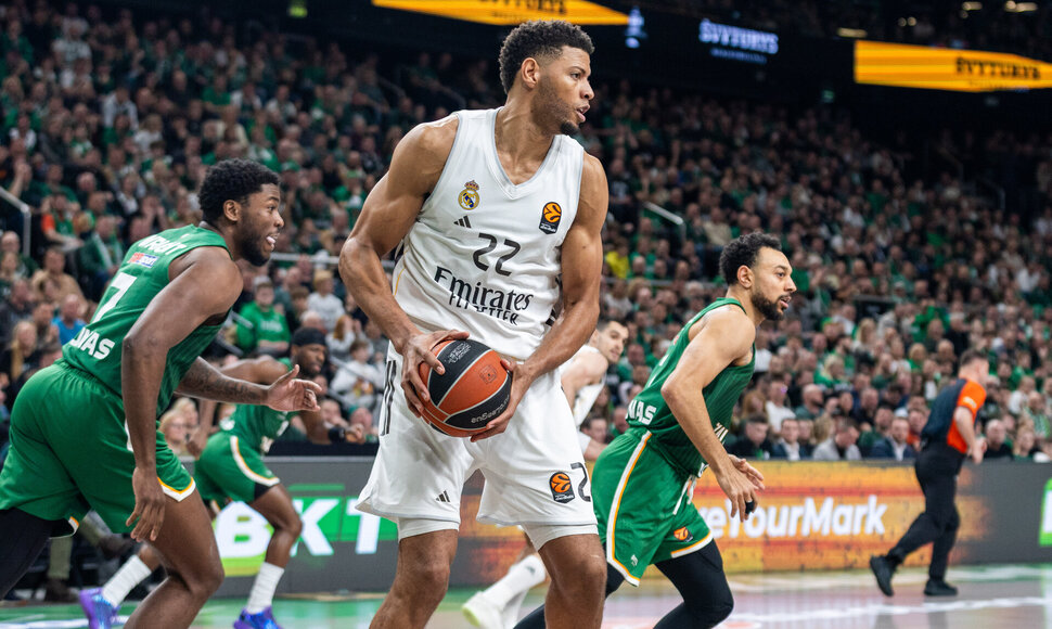 Walter Tavares