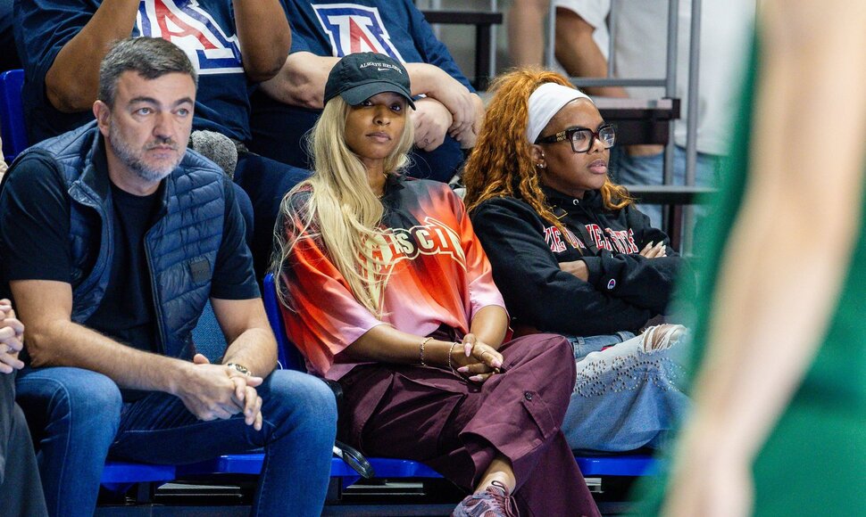 Savannah James