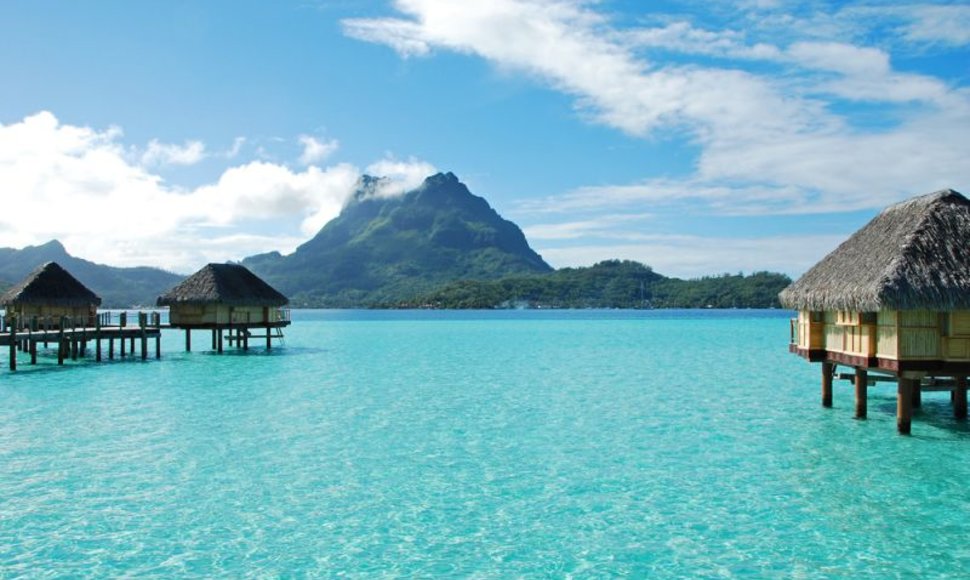 Viena labiausiai turistų lankomų Polinezijos salų - Bora Bora.