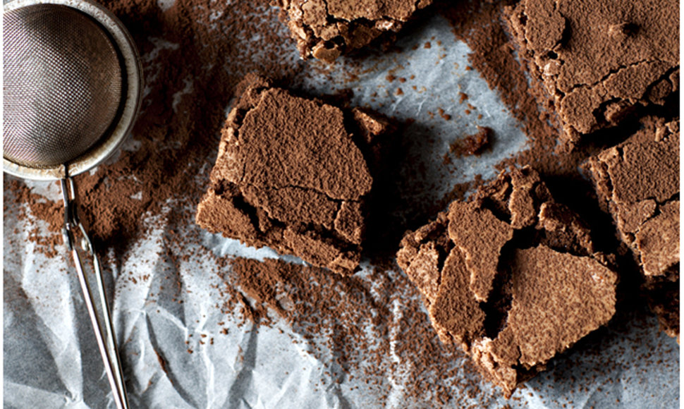 Drėgnas šokoladinis pyragas „Brownie“