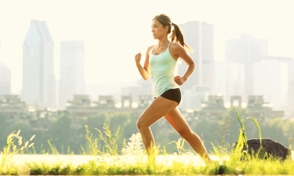 Bėgimas labiausiai stiprina kraujotakos ir širdies sistemą, žmogus ugdo savo ištvermę, deguonimi aprūpinamas visas organizmas.