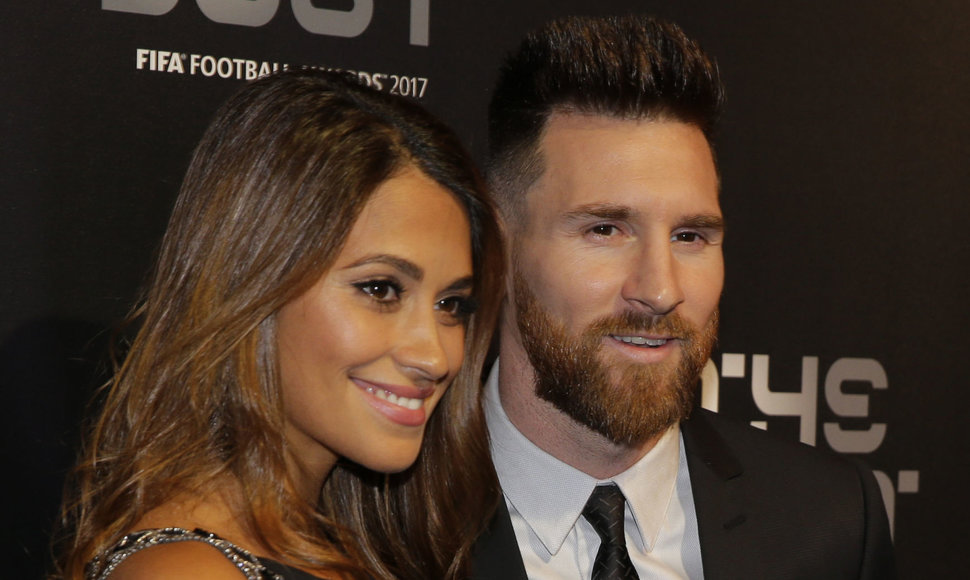 Lionelis Messi su žmona