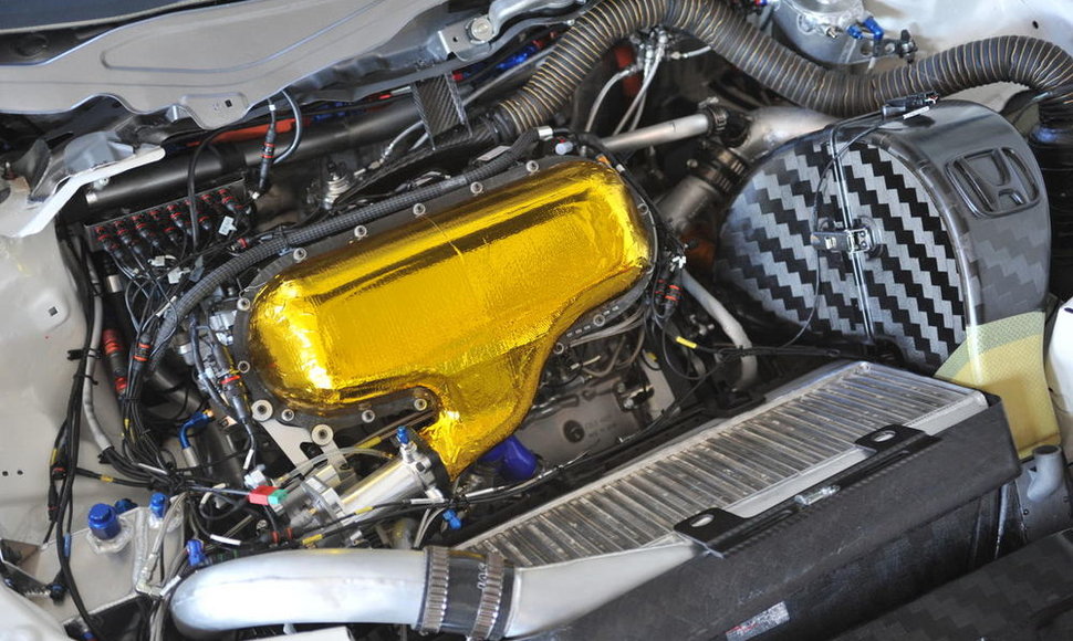 WTCC serijai ruošiamo Honda Civic variklis