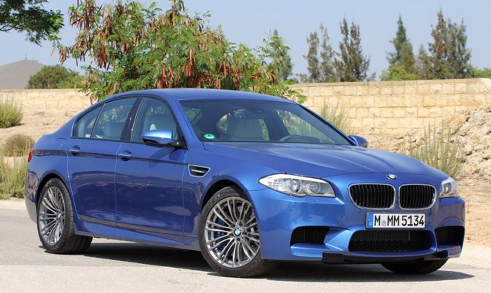 BMW M5