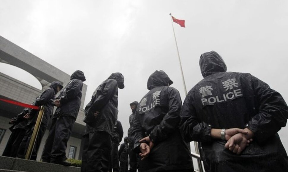 Už žmogžudystę teisiamos Kinijos politiko Bo Xilai žmonos advokatas neužginčijo kaltinimų