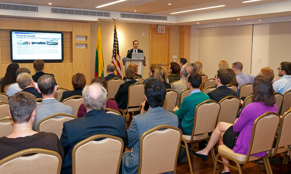 Lietuvos ambasada Vašingtone pristatė Lietuvą prestižiniame JAV universitete