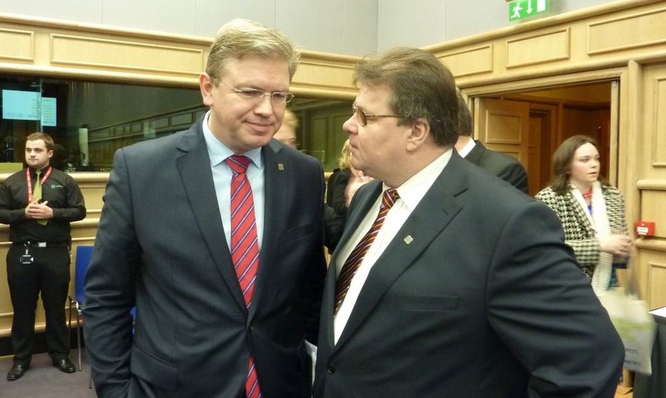 Vizito metu L. Linkevičius taip pat susitiko su Europos Parlamento Užsienio reikalų komiteto pirmininku Elmaru Broku