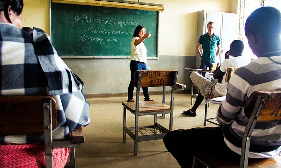 Verslo dizainas Afrikoje: studentų pastangos kuriant ilgalaikį verslą Kenijoje