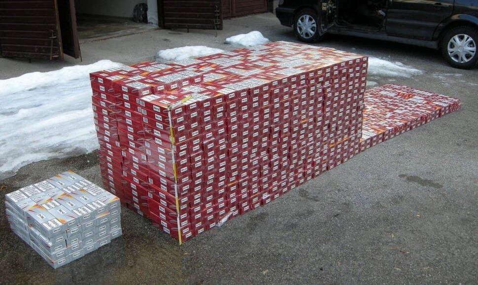 Sulaikyta cigarečių kontrabanda saugoma Lazdijų policijoje