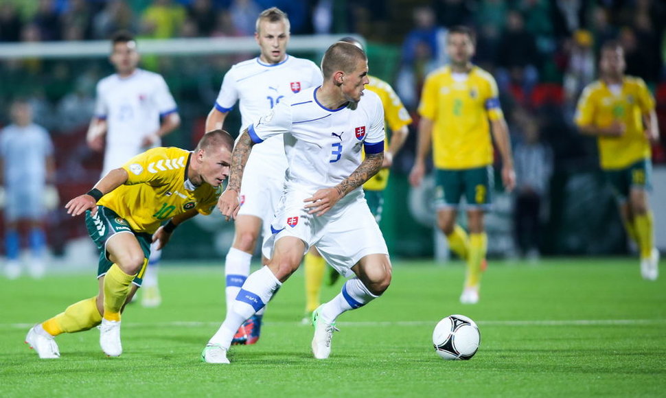 Pernai rudenį rungtynės su slovakais Vilniuje baigėsi kovingomis lygiosiomis 1:1