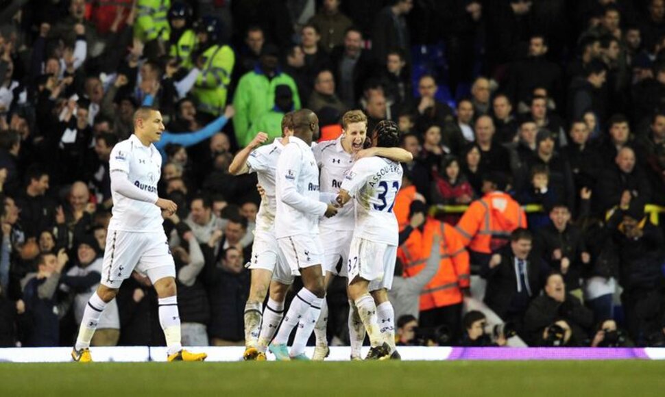 „Tottenham Hotspur“ futbolininkų triumfas.