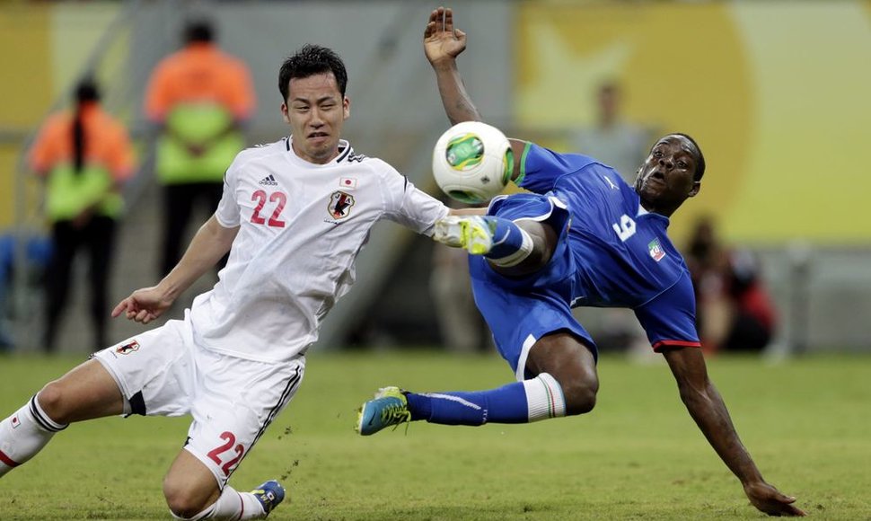 Maya Yoshida ir Mario Balotelli