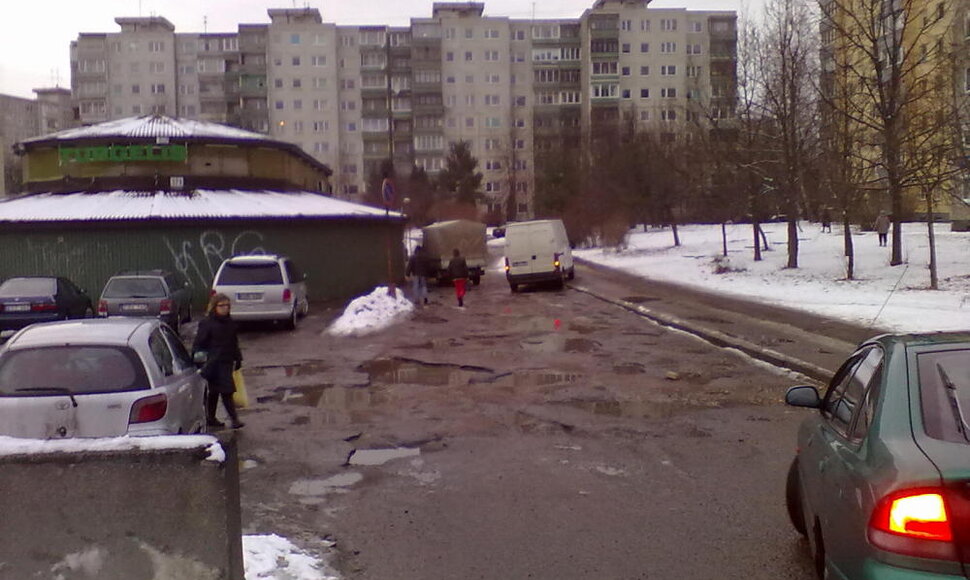 Duobės kelyje