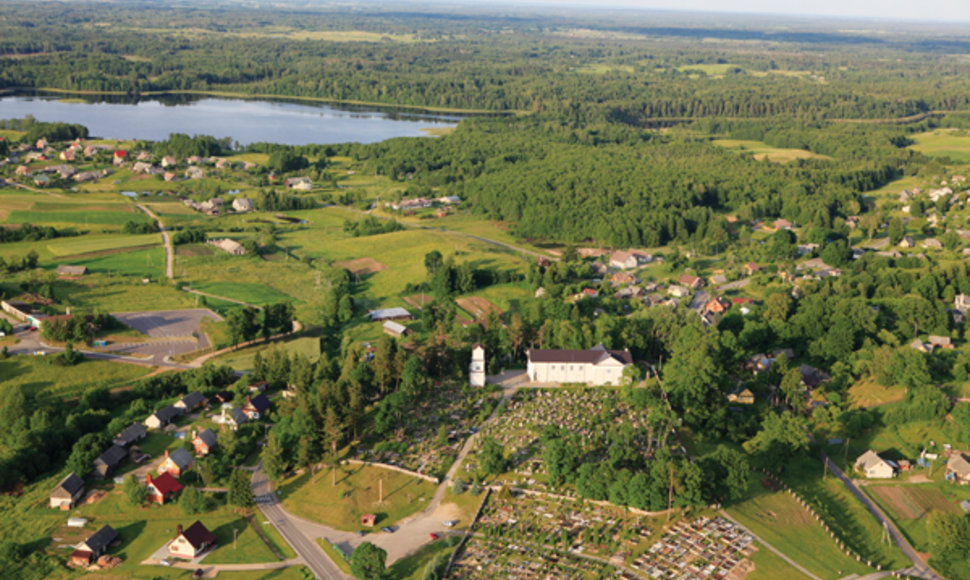 Švč Mergelės Marijos Ėmimo į dangų bažnyčia (V. Kandroto nuotr.)