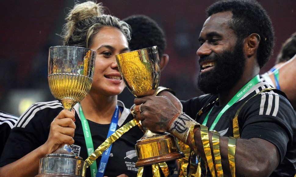 Pasaulio septiniukių regbio čempionate aukso medalius laimėjo Naujosios Zelandijos vyrų ir moterų rinktinės