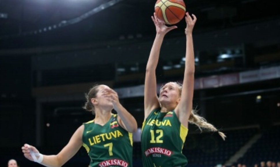 Lietuvos devyniolikmetės baigė kovą dėl pasaulio čempionato medalių