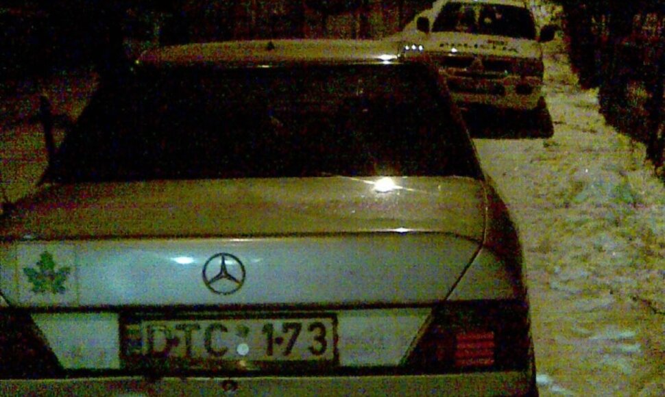 Sustabdytas automobilis &bdquo;Mercedes"