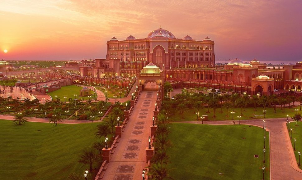 Brangiausias pasaulio viešbutis „Emirates Palace“