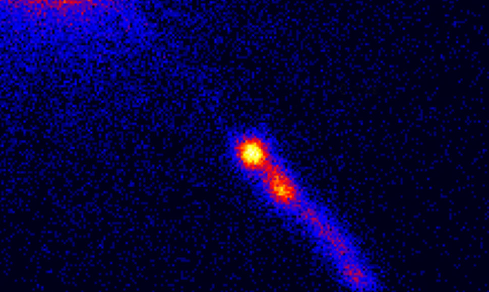 Kvazaras „3C 273“. Beveik visi kvazarai yra rentgeno spindulių šaltiniai.