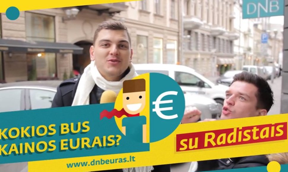 Radistai Vilniuje klausė praeivių, ar žino kainas eurais