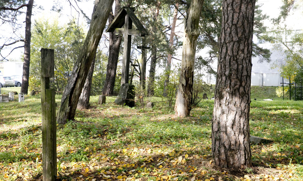 Vir&scaron;uli&scaron;kių kapinės