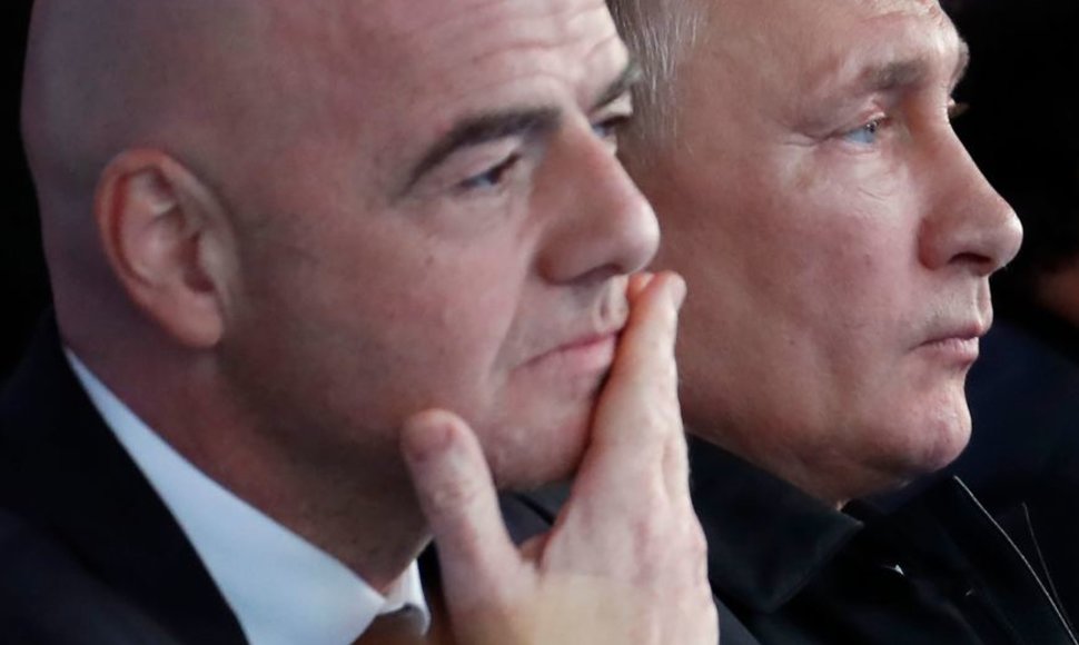 Gianni Infantino ir Vladimiras Putinas