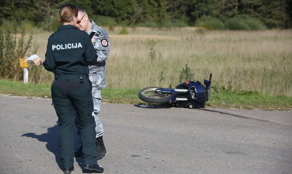 Minsko pl. avarijos metu žuvo motociklininkas