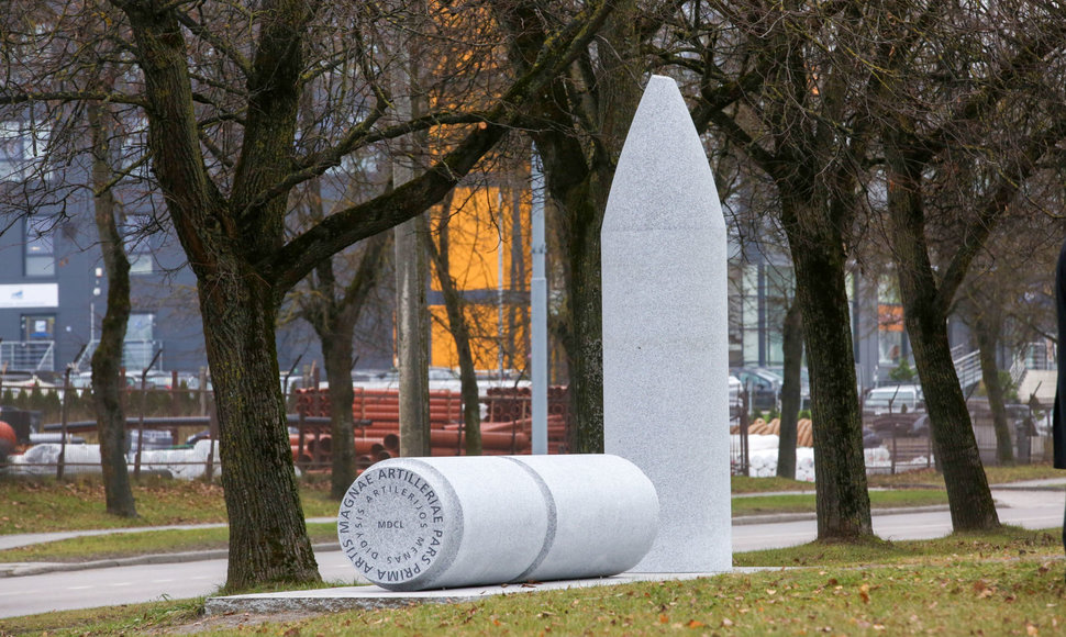 Skulpturos skirtos didžiajam Lietuvos inžinieriui, raketų išradėjui Kazimierui Simonavičiui atidengimas