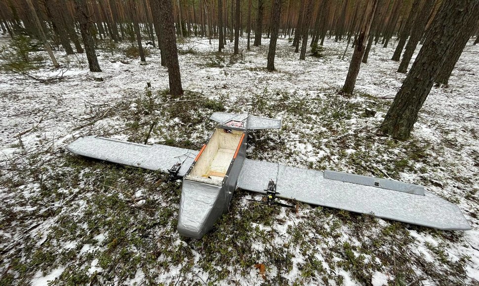 Šalia Baltarusijos pasienio aptiktas avariją patyręs bepilotis orlaivis