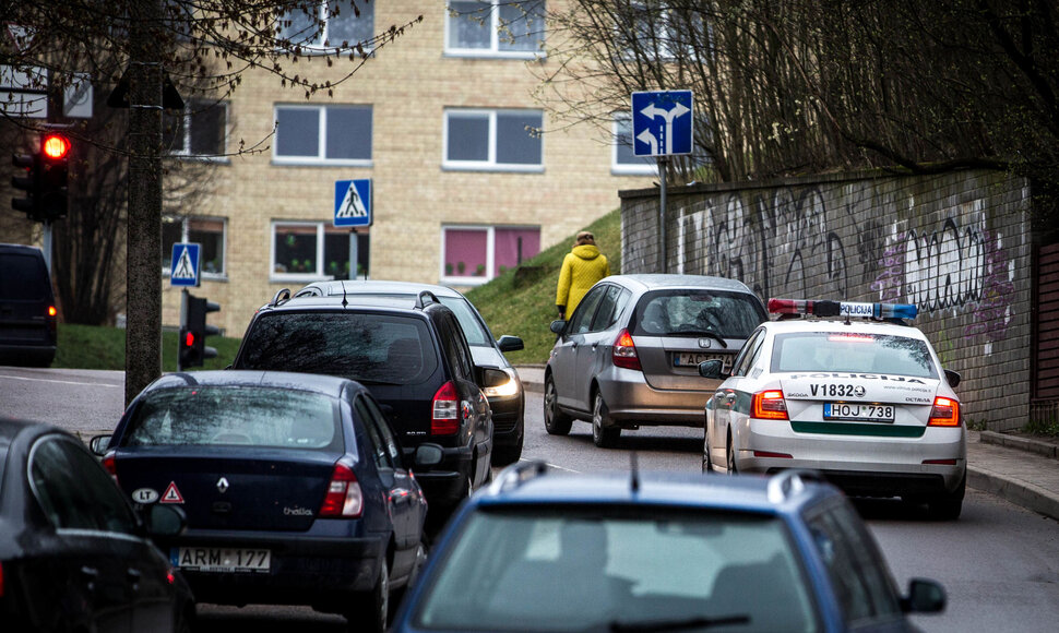 Sostinės Filaretų gatvėjė automobilis partrenkė vaiką