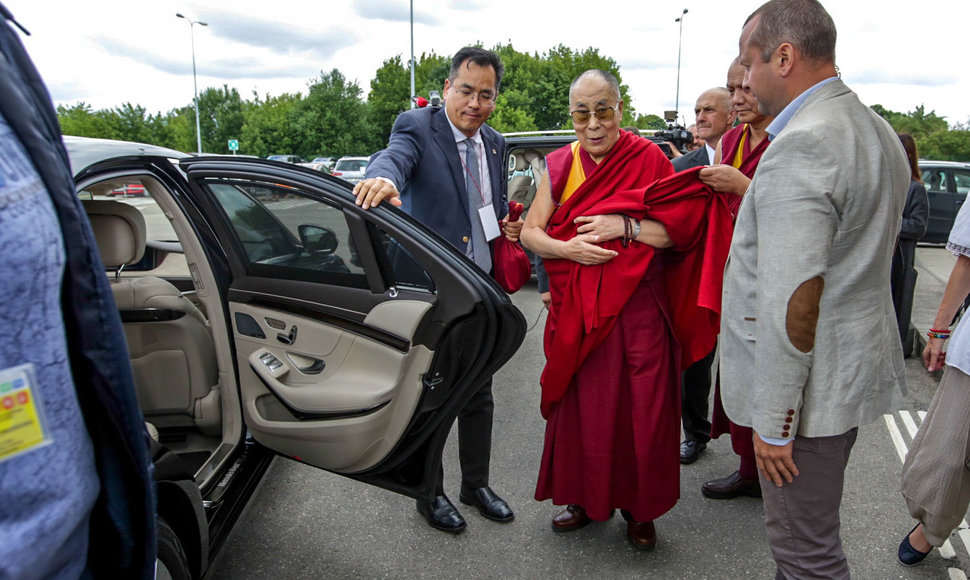 Į Lietuvą atvyko Dalai Lama