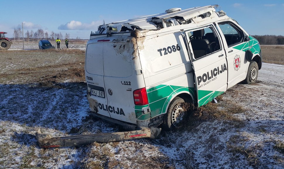 Policijos automobilio ir VW avarija Šilutės rajone