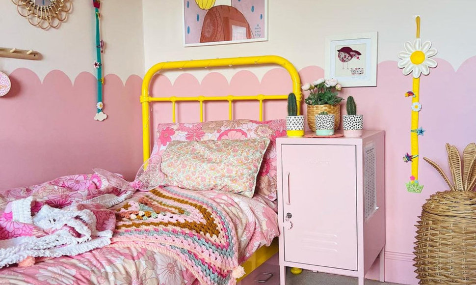 Škotė savo namų sienoms panaudojo rožinius atspalvius