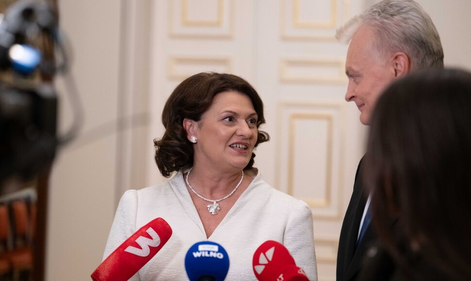 Prezidentas ir pirmoji ponia Kalėdų eglutės įžiebimo &scaron;ventėje