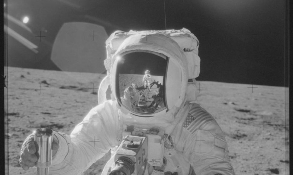 NASA publikavo visą JAV „Apollo 11“ misijos nuotraukų archyvą