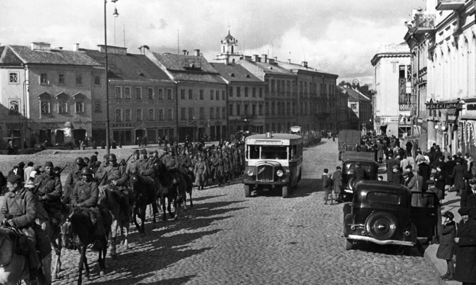 Raudonoji armija Vilniuje 1940 metais