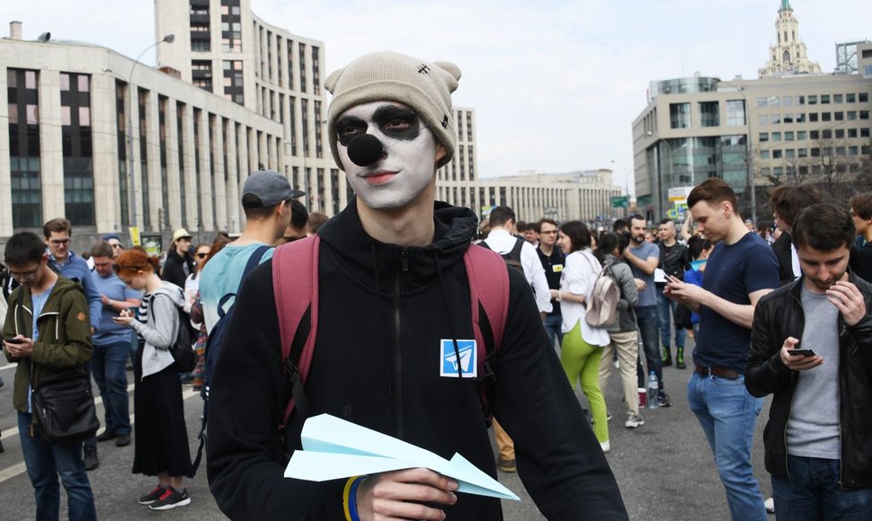 Maskvoje į protestą už interneto laisvę susirinko tūkstančiai žmonių