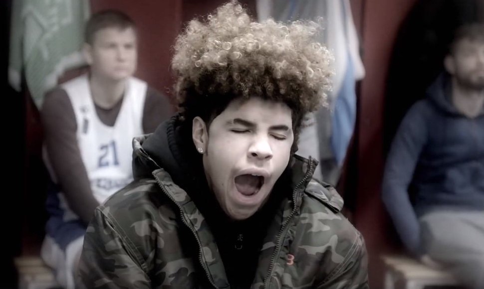 LaMelo Ballas naktimis žaidžia kompiuterinius žaidimus