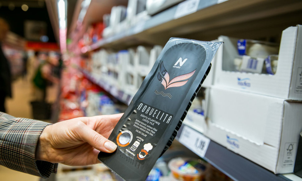 „Norvelitos“ gaminių „Lidl“ parduotuvėse galima rasti tiek su firminiu prekės ženklu, tiek su privačia šio tinklo etikėte „Nautica“.