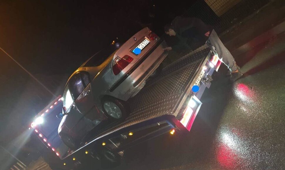Kretingoje pričiuptas girtas BMW vairuotojas