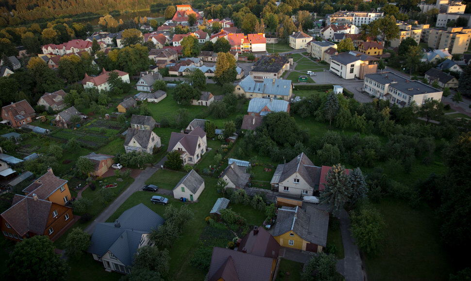 Skrydis oro balionu: Birštonas iš paukščio skrydžio
