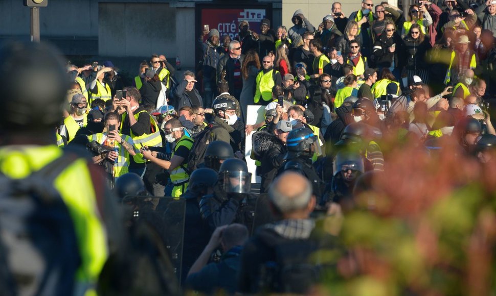 „Geltonųjų liemenių“ protestai Prancūzijoje