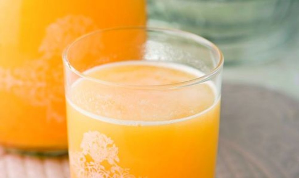 Persikų ir apelsinų limonadas