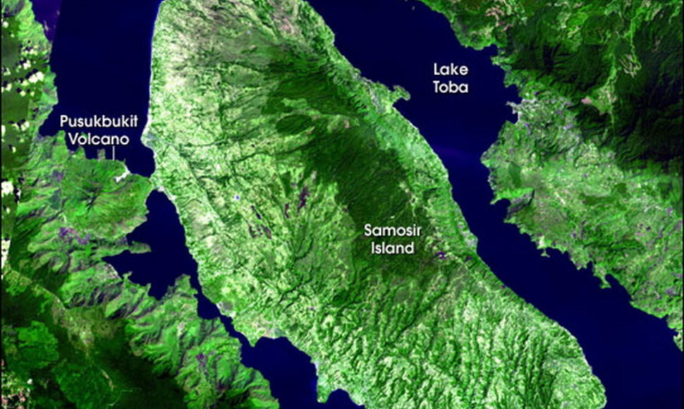 Šiaurinėje Sumatros saloje esantis Tobos ugnikalnis ir aplink ją telkšantis ežeras